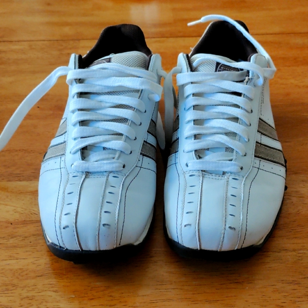 Skechers white leather tennis shoe, 10,
